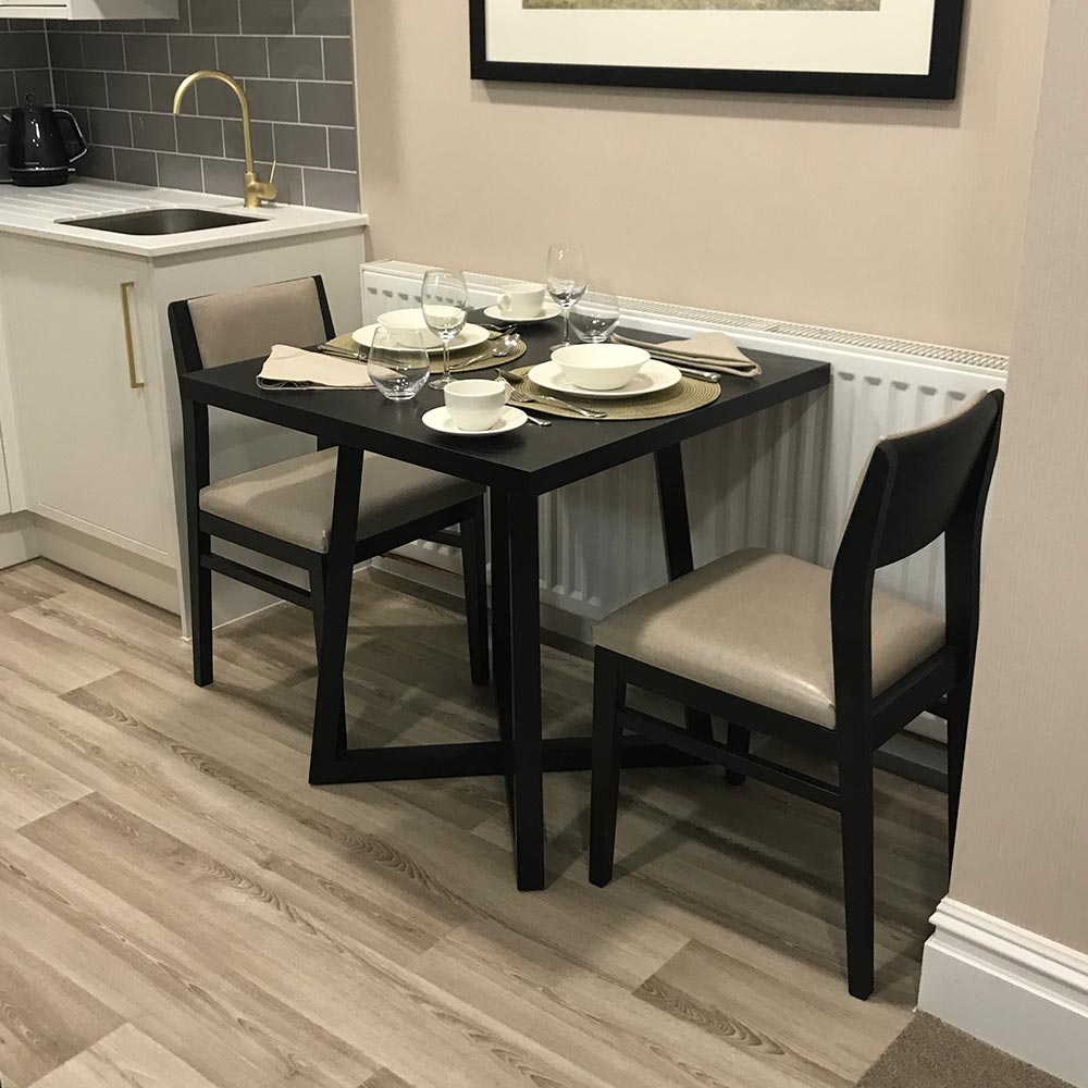 Alaric-Bistro-Lifestyle