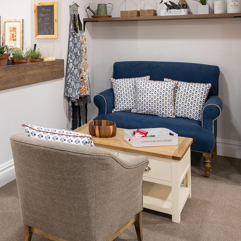 Henley-2s-Lifestyle-